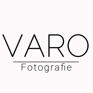 Logo von VARO Fotografie