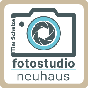 Logo von Fotostudio Neuhaus - Tim Schulze