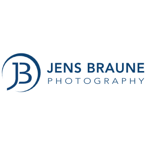 Logo von Jens Braune Fotograf Frankfurt Businessfotografie, Eventfotografie, Portraitfotografie